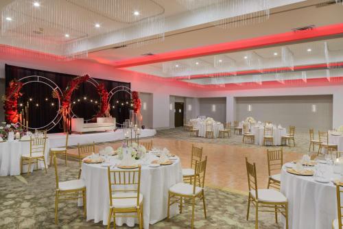 會議室/宴會廳, 希爾頓哈斯布魯克高地-梅多蘭茲酒店 (Hilton Hasbrouck Heights/Meadowlands) in 哈斯柏克海特斯
