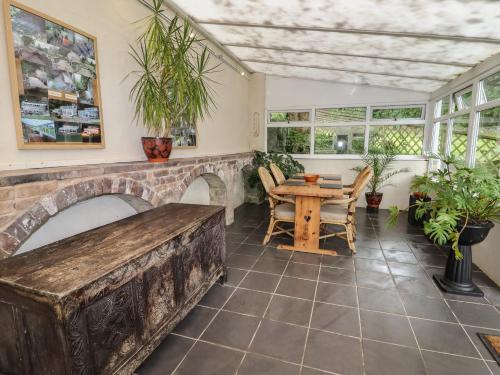 Cedar Gardens - image 13