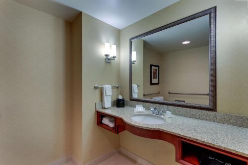 Hilton Garden Inn Indianapolis Airport