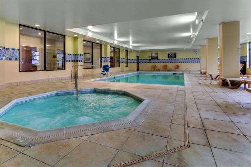 Hampton Inn & Suites Indianapolis-Airport