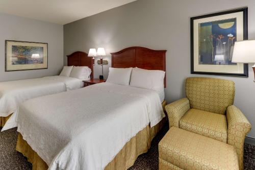 Hampton Inn & Suites Indianapolis-Airport