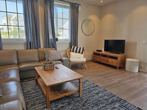 Fab 8 Sardinfabrikken - Fedje Island Fab 8 Sardinfabrikken - Fedje Island