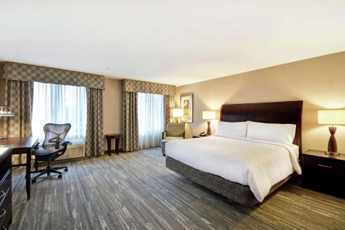 Hilton Garden Inn Ridgefield Park - image 11