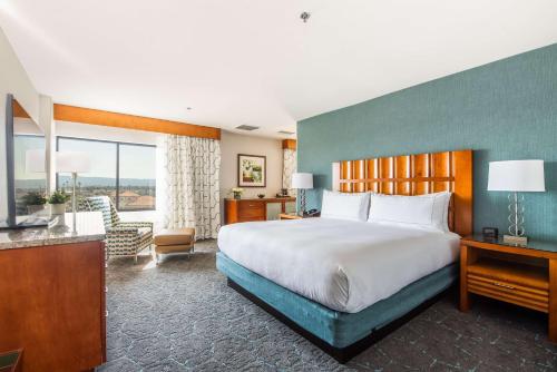 DoubleTree by Hilton Carson - image 12