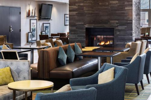 Hampton Inn & Suites Lincolnshire