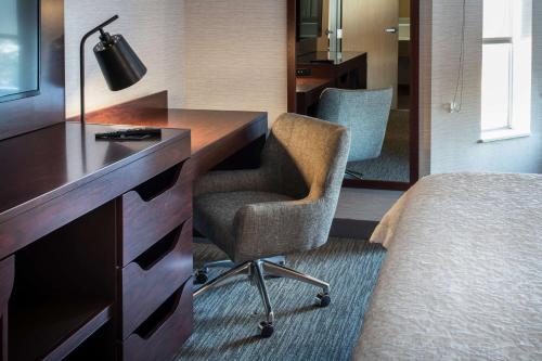 Hampton Inn & Suites Lincolnshire