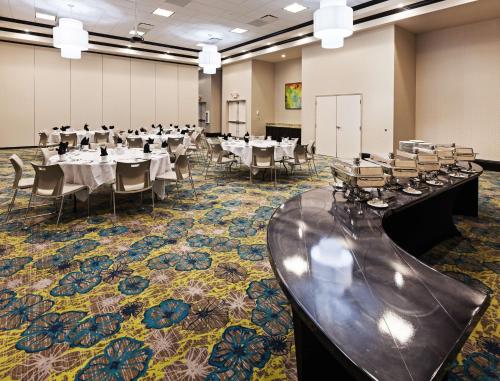 Hilton Garden Inn West Little Rock - image 7
