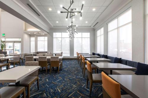 Hilton Garden Inn Lynchburg - image 6