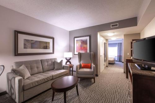 Hilton Garden Inn Lynchburg - image 7