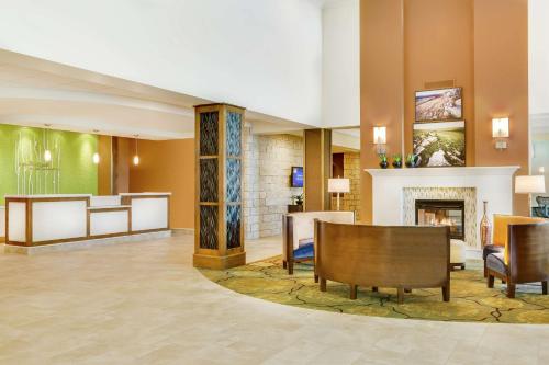 大堂, 曼哈頓希爾頓花園酒店 (Hilton Garden Inn Manhattan) in 曼哈頓 (KS)