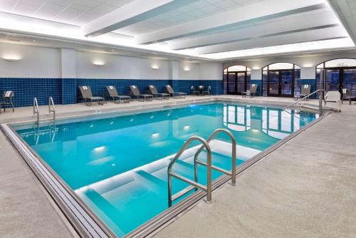 Hampton Inn By Hilton & Suites Kansas City-Country Club Plaza