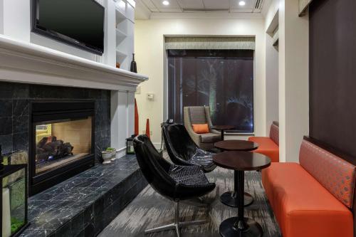 Hilton Garden Inn Mobile West I-65 Airport Boulevard - image 12