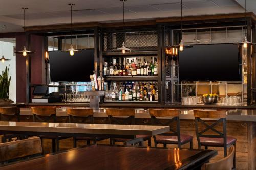 新奥尔良会议中心大使套房酒店 