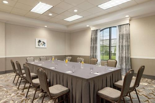 Hampton Inn By Hilton & Suites New Orleans-Convention Center