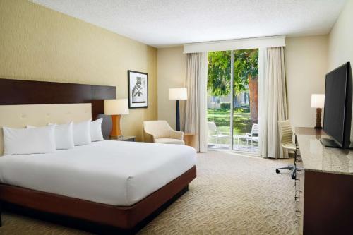 Hilton Oakland Airport