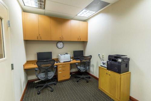 Hilton Garden Inn Fairfield - image 14