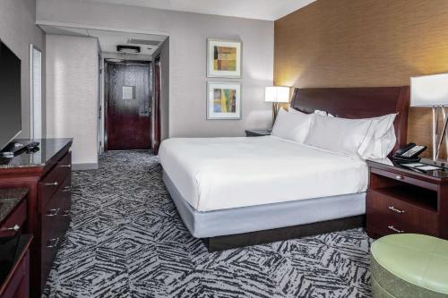DoubleTree by Hilton Hotel & Executive Meeting Center Omaha-Downtown DoubleTree by Hilton Hotel & Executive Meeting Center Omaha-Downtown