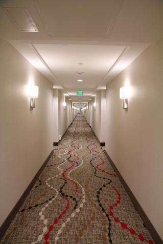 Embassy Suites Ontario - Airport