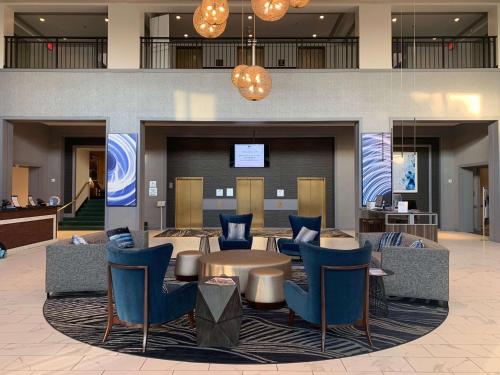 DoubleTree Suites by Hilton Hotel & Conference Center Chicago-Downers Grove in Downers Grove, USA