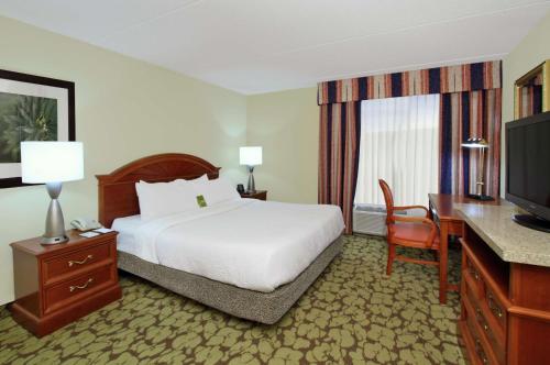 Hilton Garden Inn Chesapeake Greenbrier