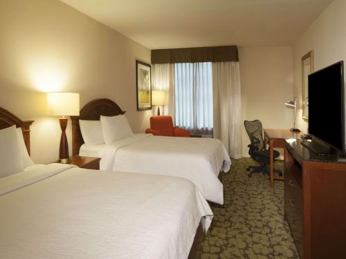 Hilton Garden Inn Virginia Beach Town Center