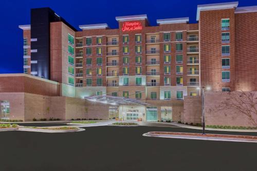 Hampton Inn & Suites Owensboro Downtown Waterfront