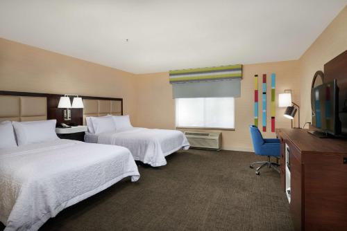 Queen Room with Two Queen Beds - Mobility Access/Non-Smoking