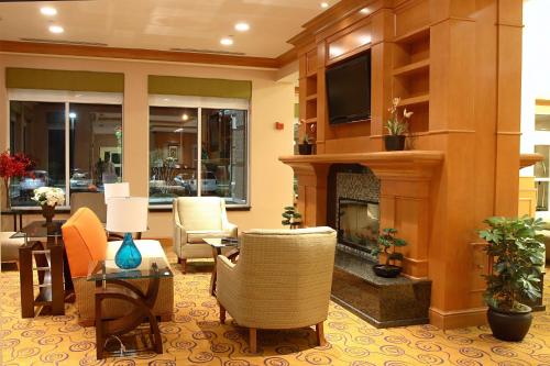 Hilton Garden Inn Chesapeake/Suffolk - image 7