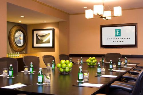 Embassy Suites by Hilton Portland Maine - image 11