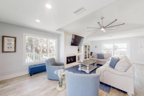 Oceanfront Oasis in Crescent Beach, USA