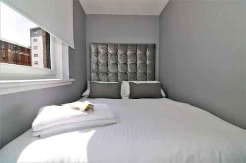 2 Bedroom Apartment at SECC Hydro FREE PARKING, Glasgow (photo 9)