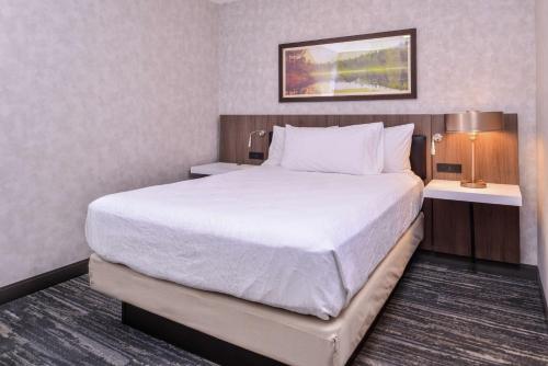 Hilton Garden Inn Bend - image 11
