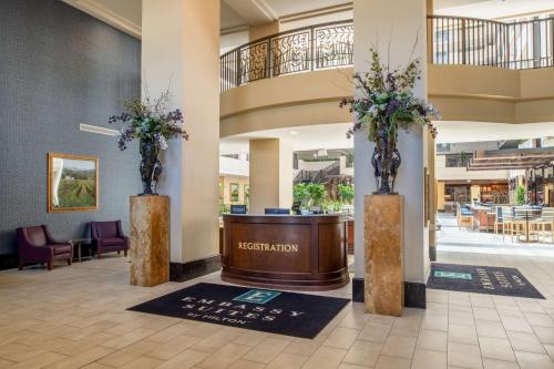 Embassy Suites By Hilton Hotel Sacramento-Riverfront Promenade