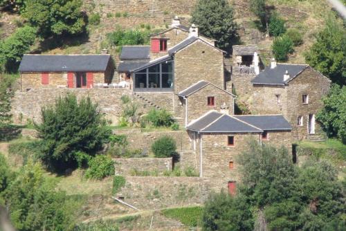 Maison, hameau entier avec piscine