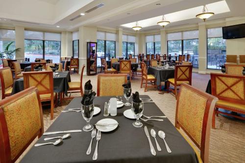 Hilton Garden Inn San Diego Del Mar - image 9
