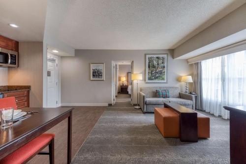 Homewood Suites by Hilton Olmsted Village