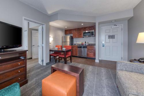 Homewood Suites by Hilton Olmsted Village