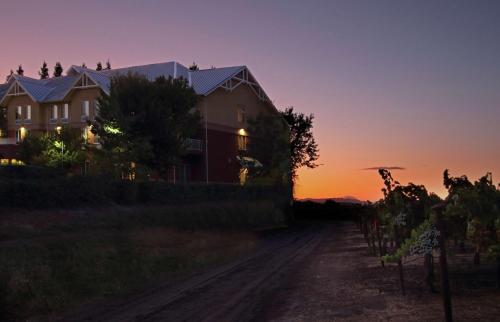 Hilton Garden Inn Sonoma County Airport