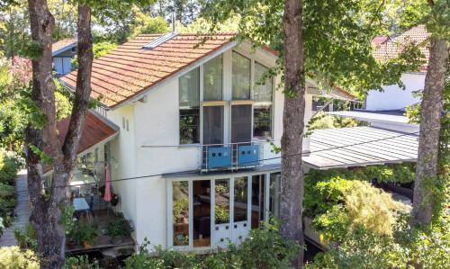 25 Min to the Center 220 m2 Artist's House South of Munich - for Vacation, Work and Workshops - Oberhaching