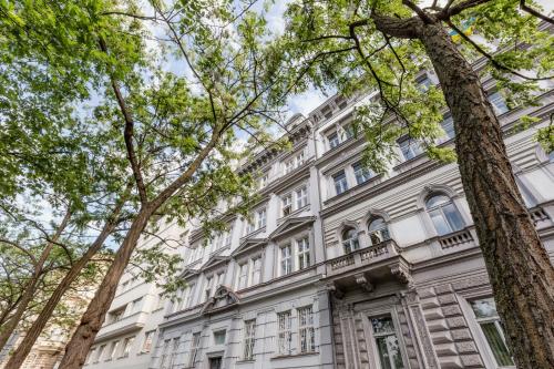 TurnKey I National Museum Apartments 3
