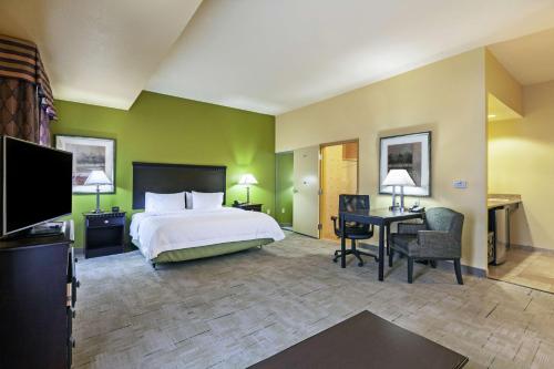 Hampton Inn & Suites Owasso