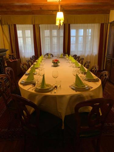 Restoran, Wenckheim Vadászház (Wenckheim Vadaszhaz) in Bernecebaráti