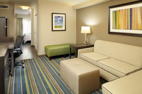 Hilton Garden Inn Texarkana - image 9