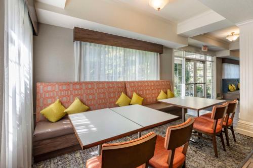 Hampton Inn Ukiah - image 8