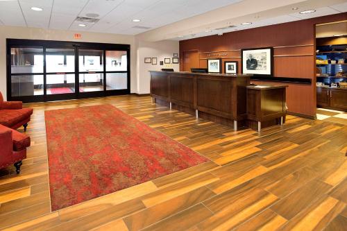 Hampton Inn Butler - image 11