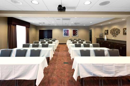 Hampton Inn Butler - image 8