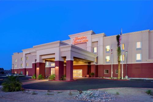 . Hampton Inn & Suites Blythe, CA