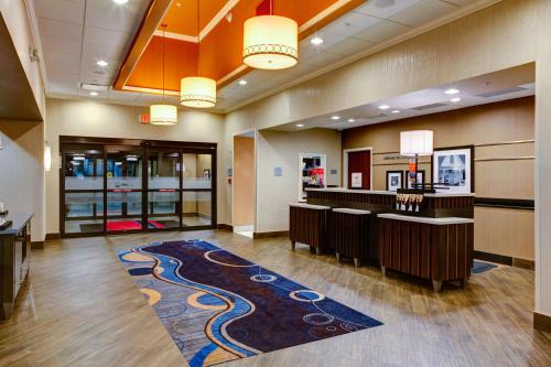 Hampton Inn and Suites Columbus, MS