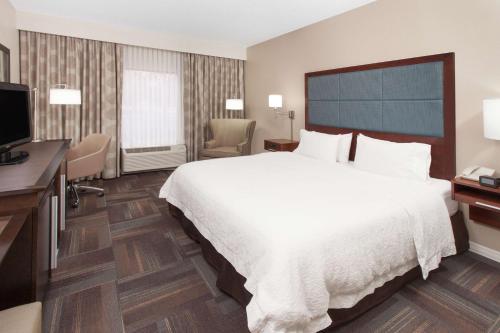 Hampton Inn & Suites Munster - image 11