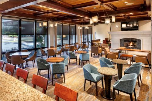 DoubleTree by Hilton Ontario Airport in Ontario, USA